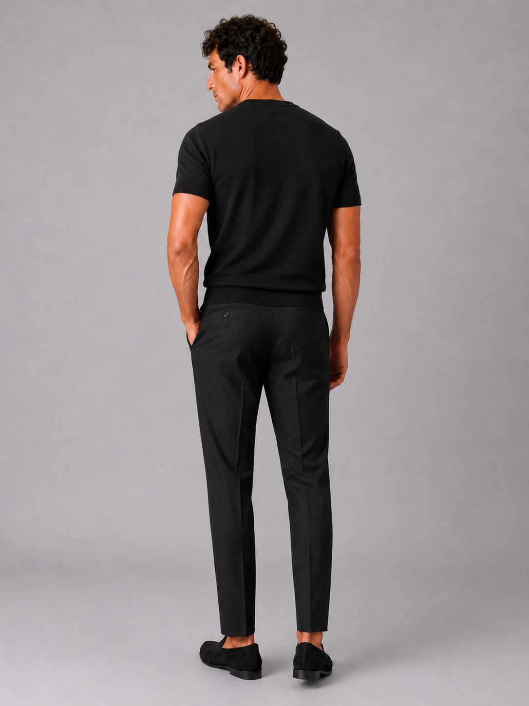 Men’s black short sleeve knit top solid color relaxed crew neck everyday style