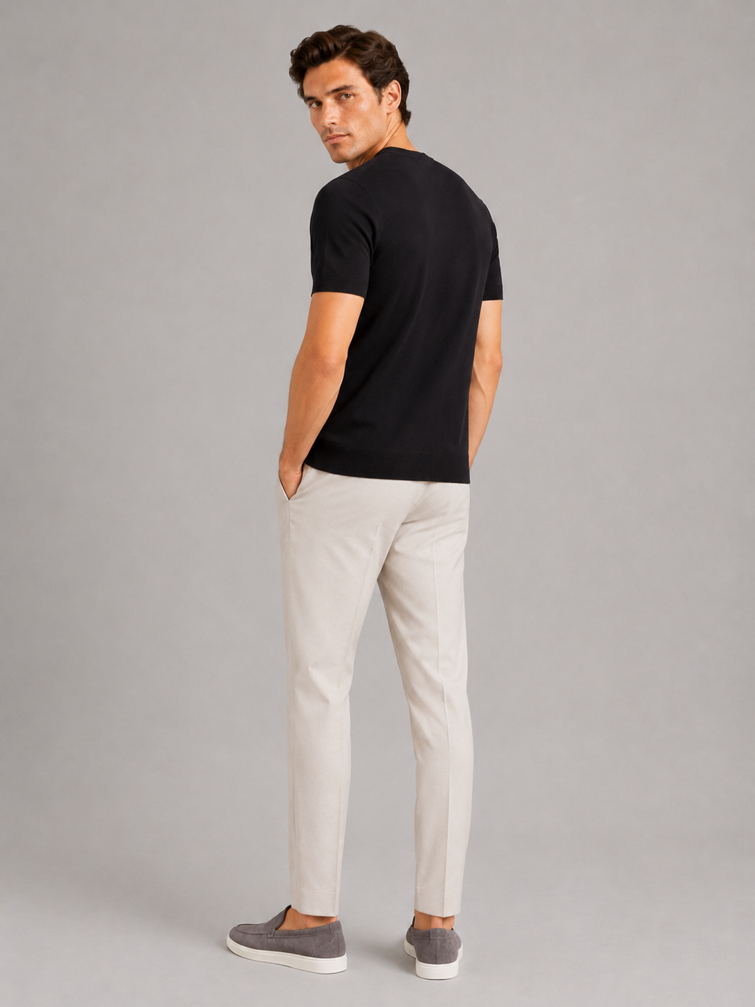 Men’s black knit t shirt in merino wool soft breathable summer top for everyday outfits