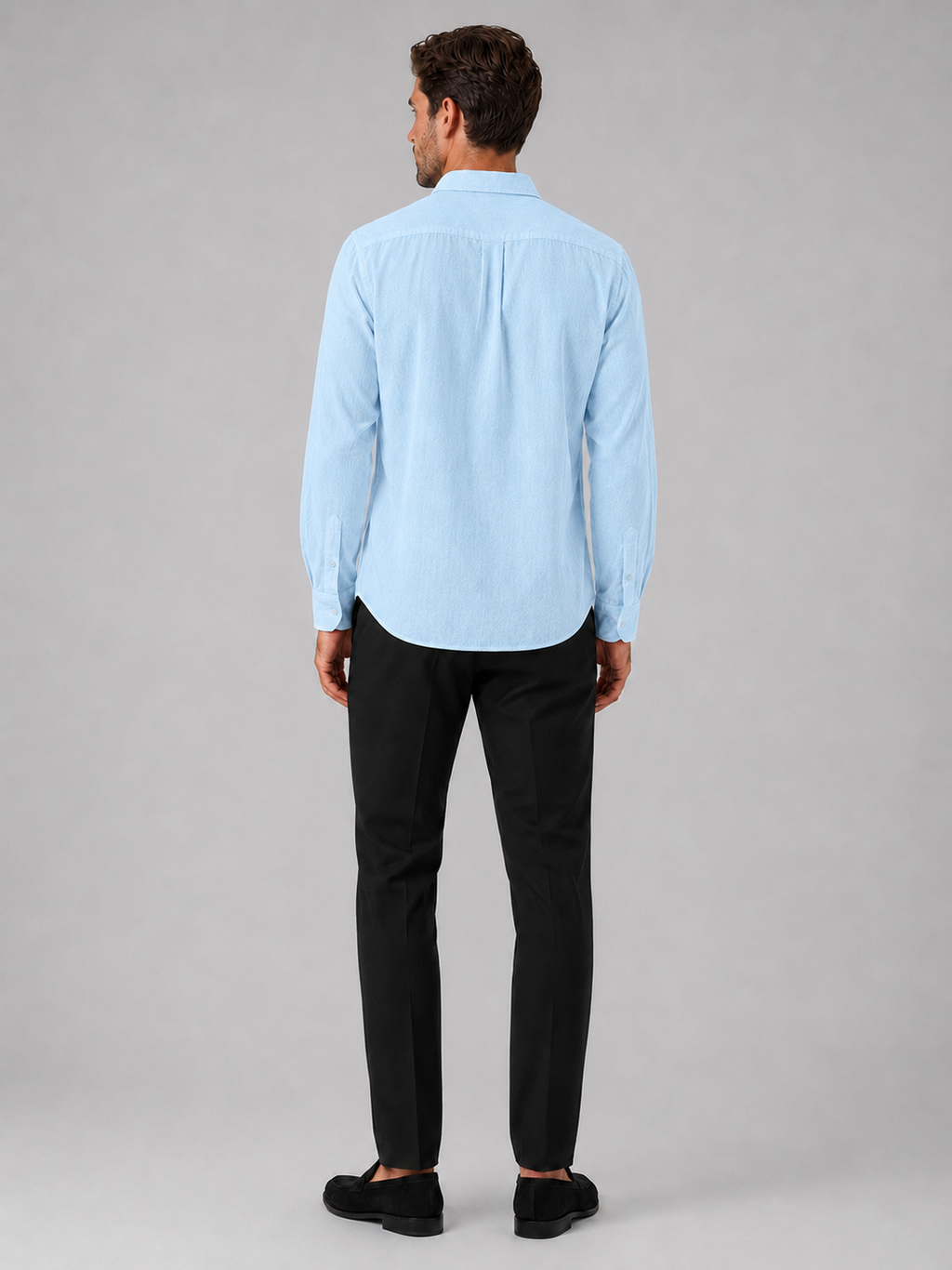 Men’s light blue casual shirt comfortable lightweight layer for relaxed summer outfits