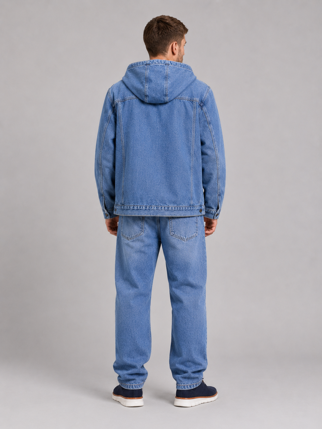 Men’s blue denim jacket with large pockets comfortable casual layer for streetwear outfits
