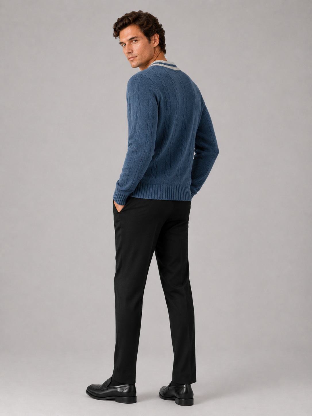 Blue v neck sweater for men long sleeve pullover for outdoor casual everyday wear