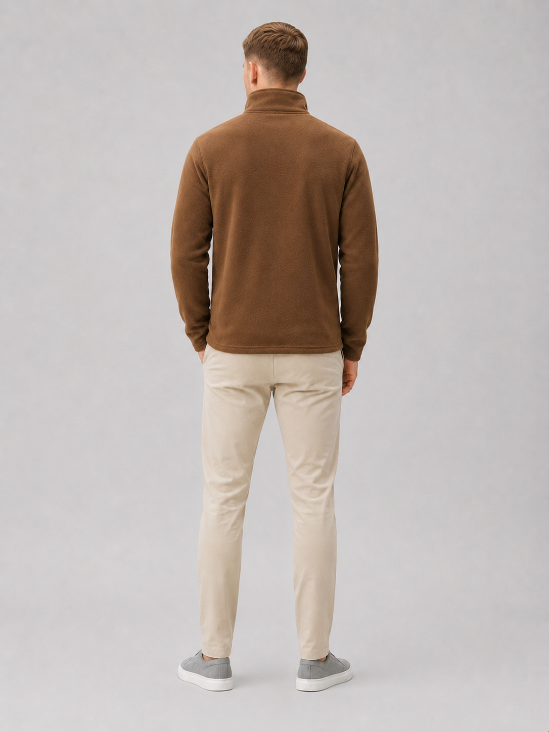 Men’s brown fleece pullover comfortable insulated top for cold weather casual outfits