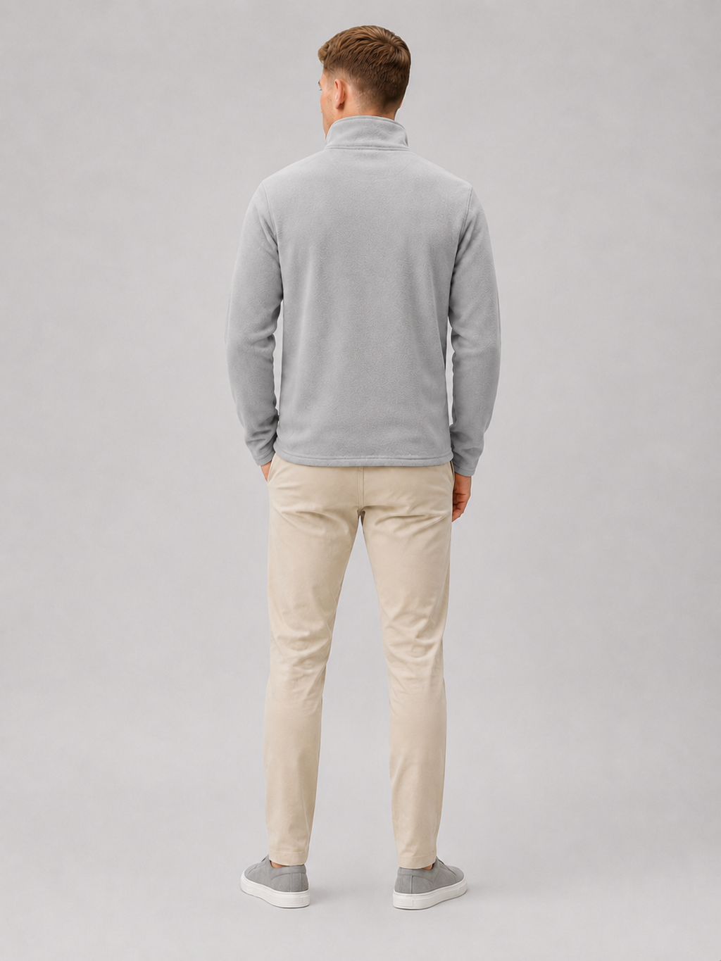 Men’s gray fleece pullover comfortable insulated top for cold weather casual outfits