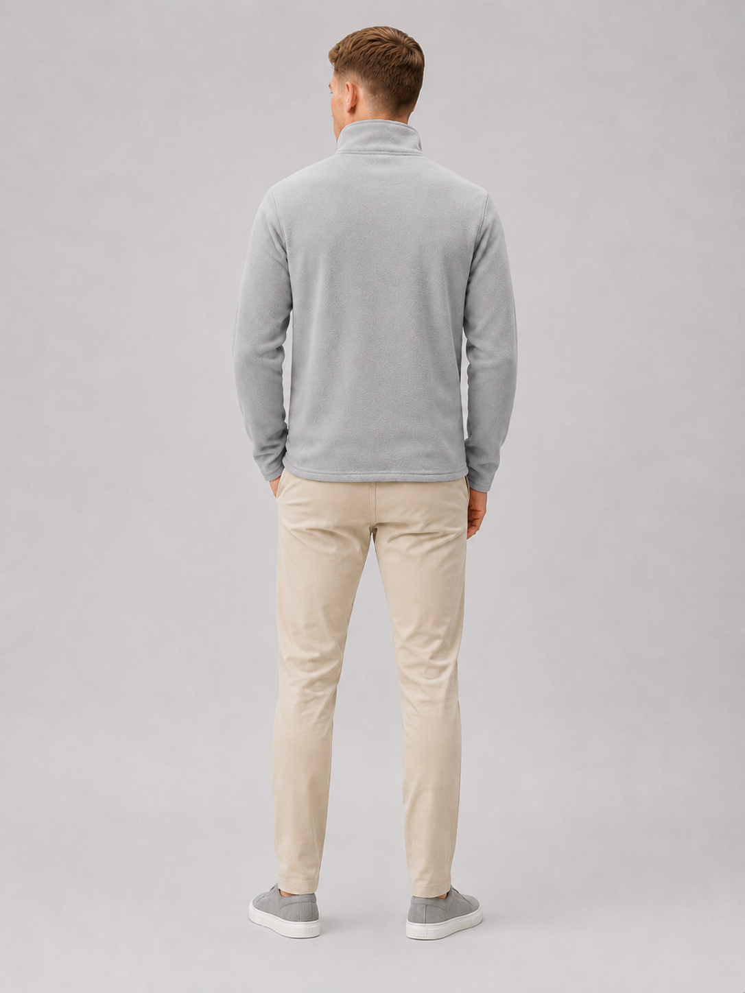 Men’s gray fleece pullover comfortable insulated top for cold weather casual outfits