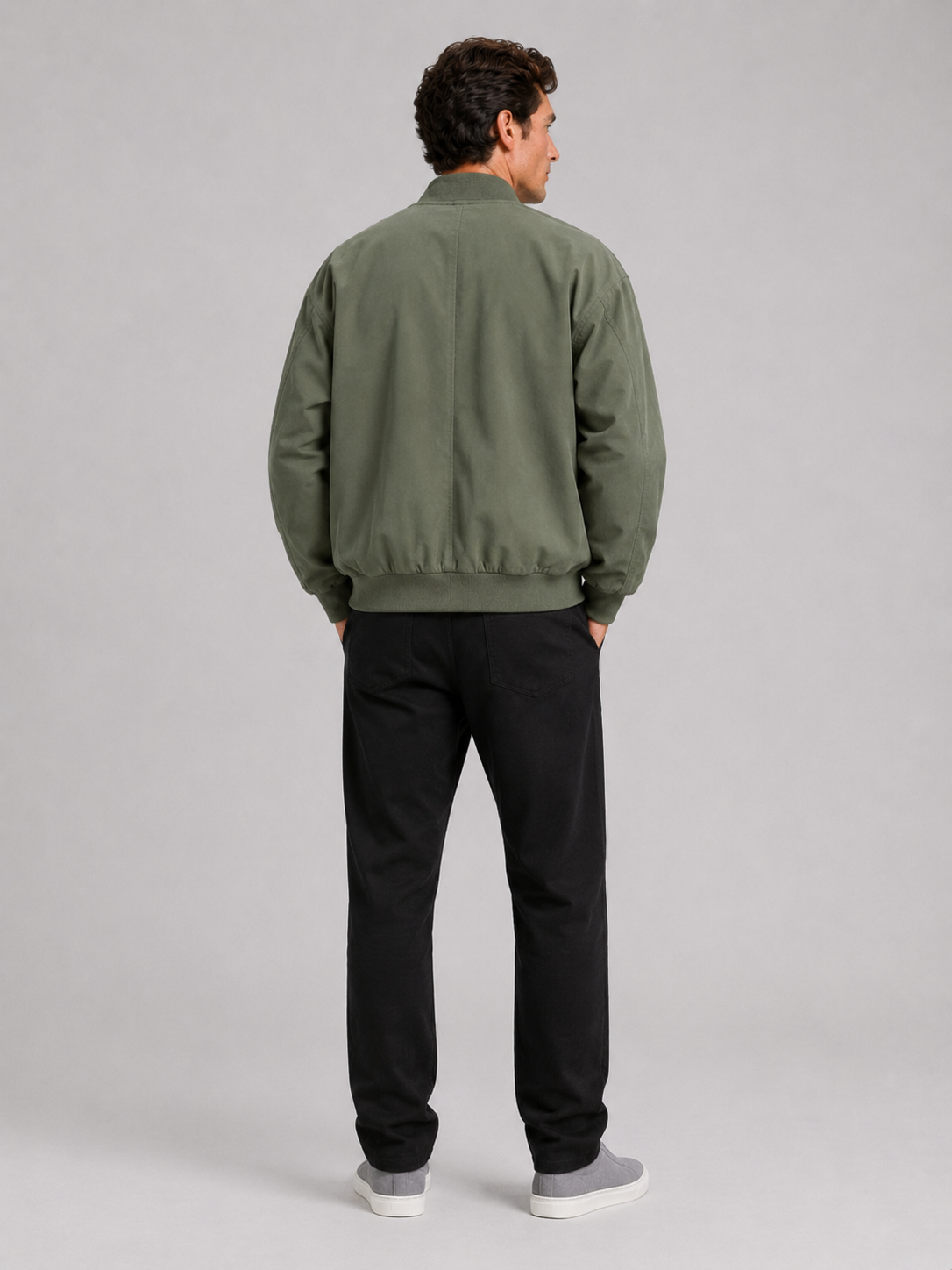 Men’s green casual bomber jacket comfortable relaxed fit layer for fall outfits
