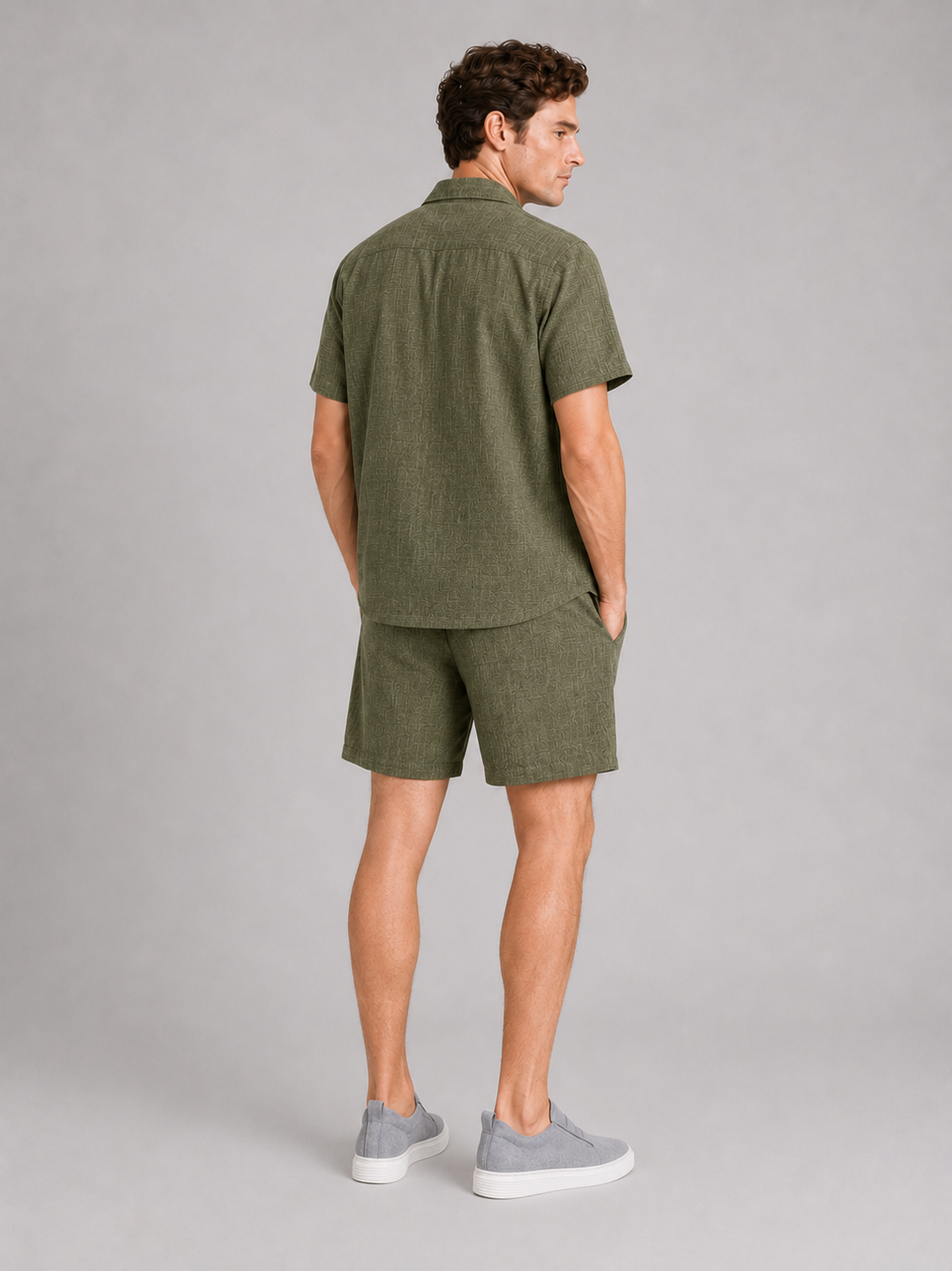 Men’s Two-Piece Set Short Sleeve Shirt and Shorts Breathable Loose Fit Summer Outfit for Vacation and Casual Wear