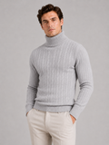 Men wearing light gray cable knit turtleneck sweater slim fit heavyweight winter casual style