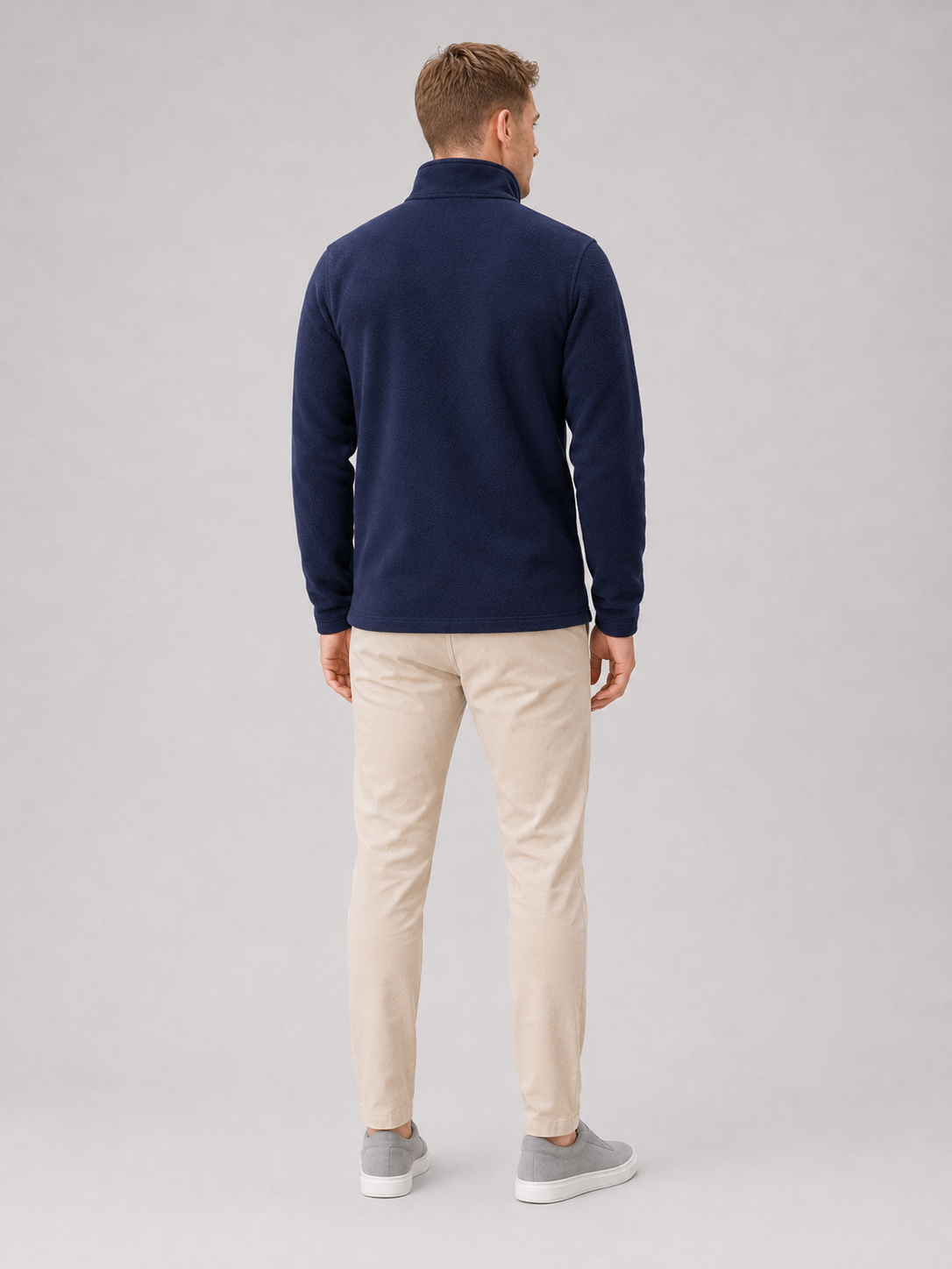 Men’s navy fleece pullover comfortable insulated top for cold weather casual outfits