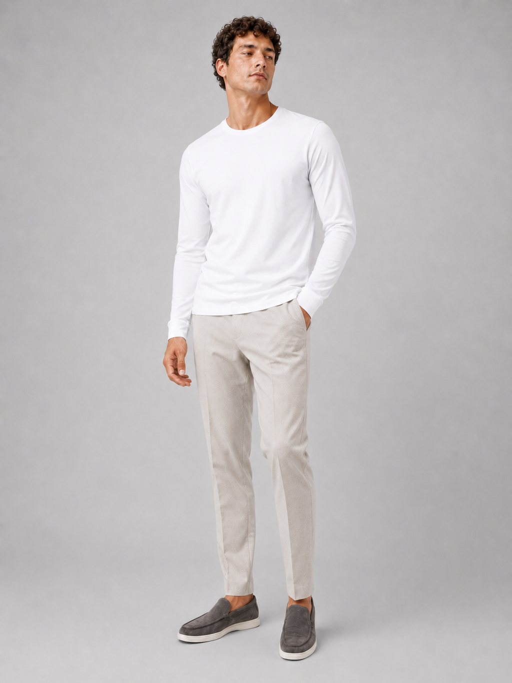 White solid color long sleeve t shirt minimal fitted basic top for casual outfits