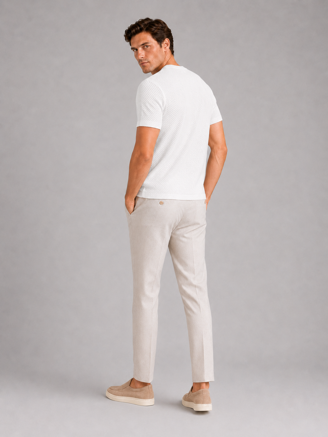 Men’s white breathable mesh t shirt comfortable stretch fabric for casual outfits